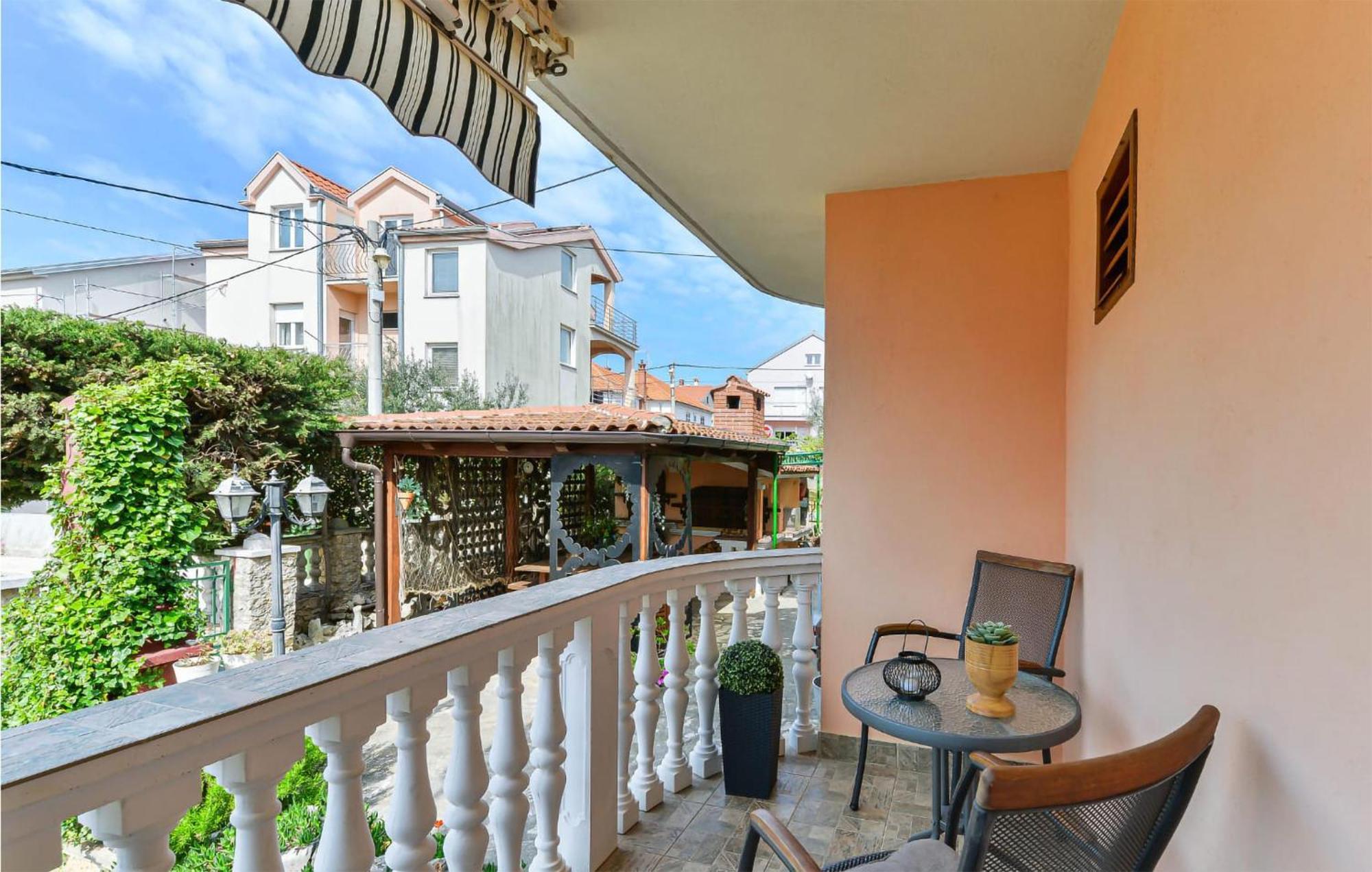 Apartment Beautiful In With Kitchen Zadar